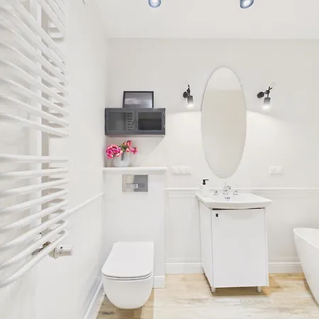 Wola Park Spacious With Balcony & Parking By Solarento Apartamento *