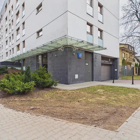 Apartamento Wola Park Spacious With Balcony & Parking By Solarento